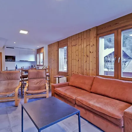 Charmant Entierement Equipe A Lägenhet *