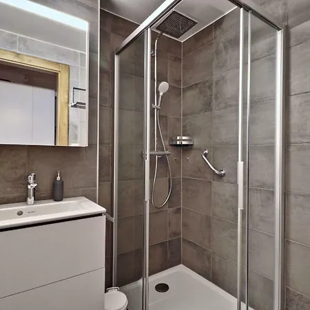 Apartment Charmant Entierement Equipe A Champéry