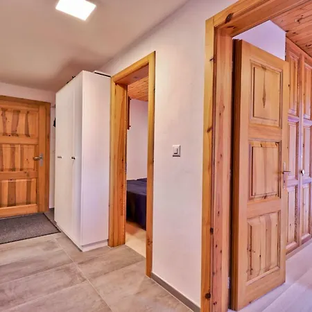 Charmant Entièrement équipé à * Champéry